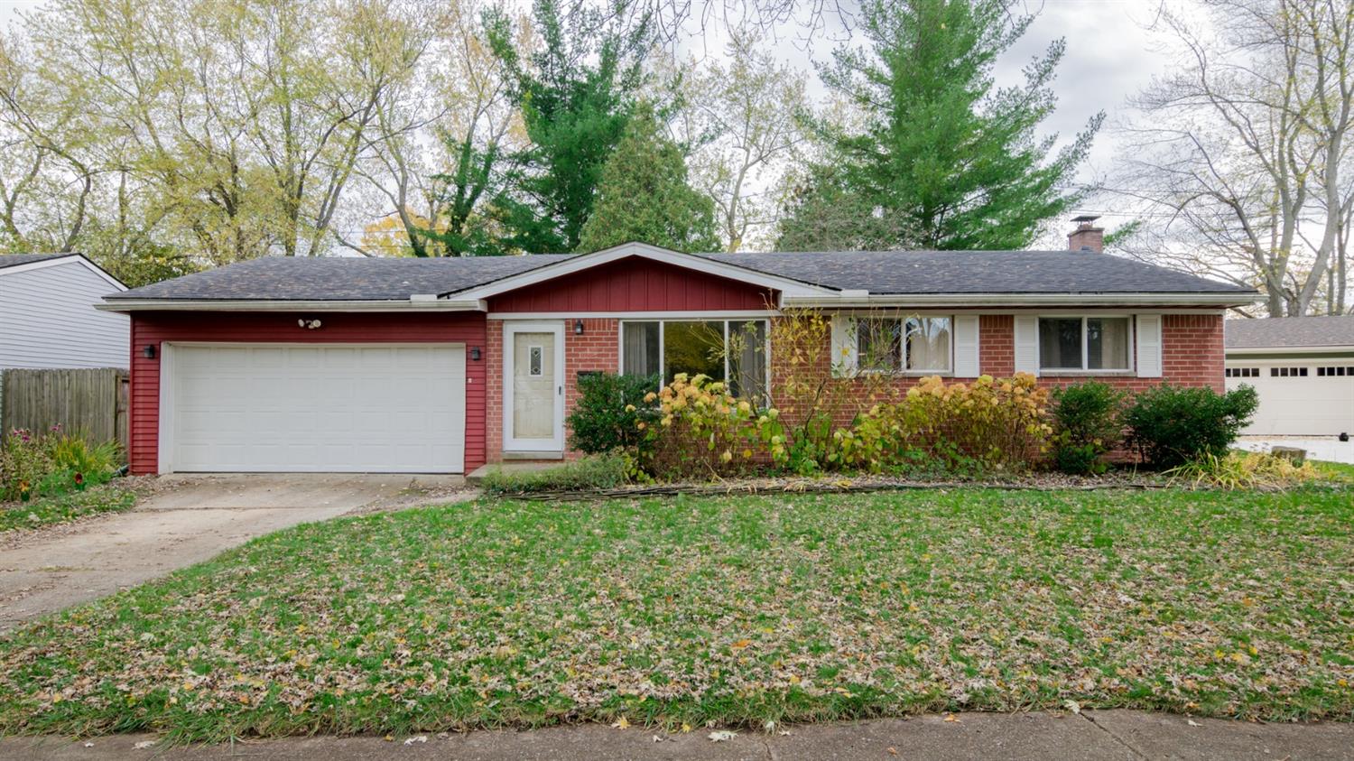 650 Canterbury Dr - Saline MI