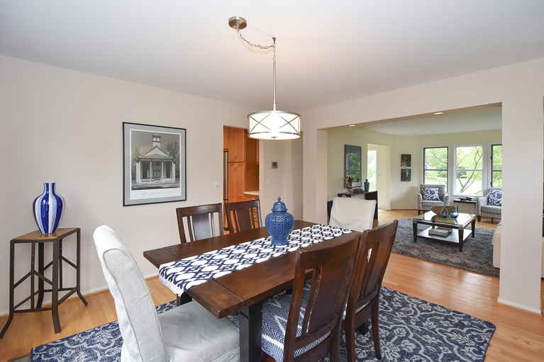 1215 Southwood Court - Dining