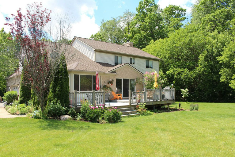 722 Willis Road- Yard