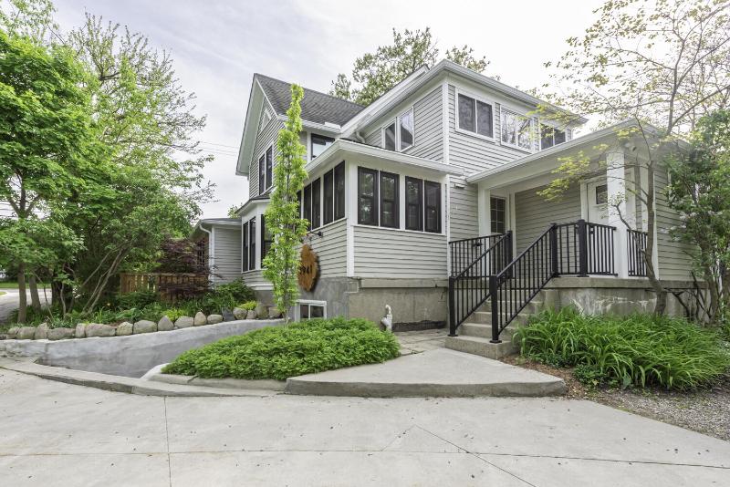 1941 Geddes Avenue
